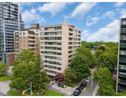 704 - 581 AVENUE ROAD, Toronto, Ontario