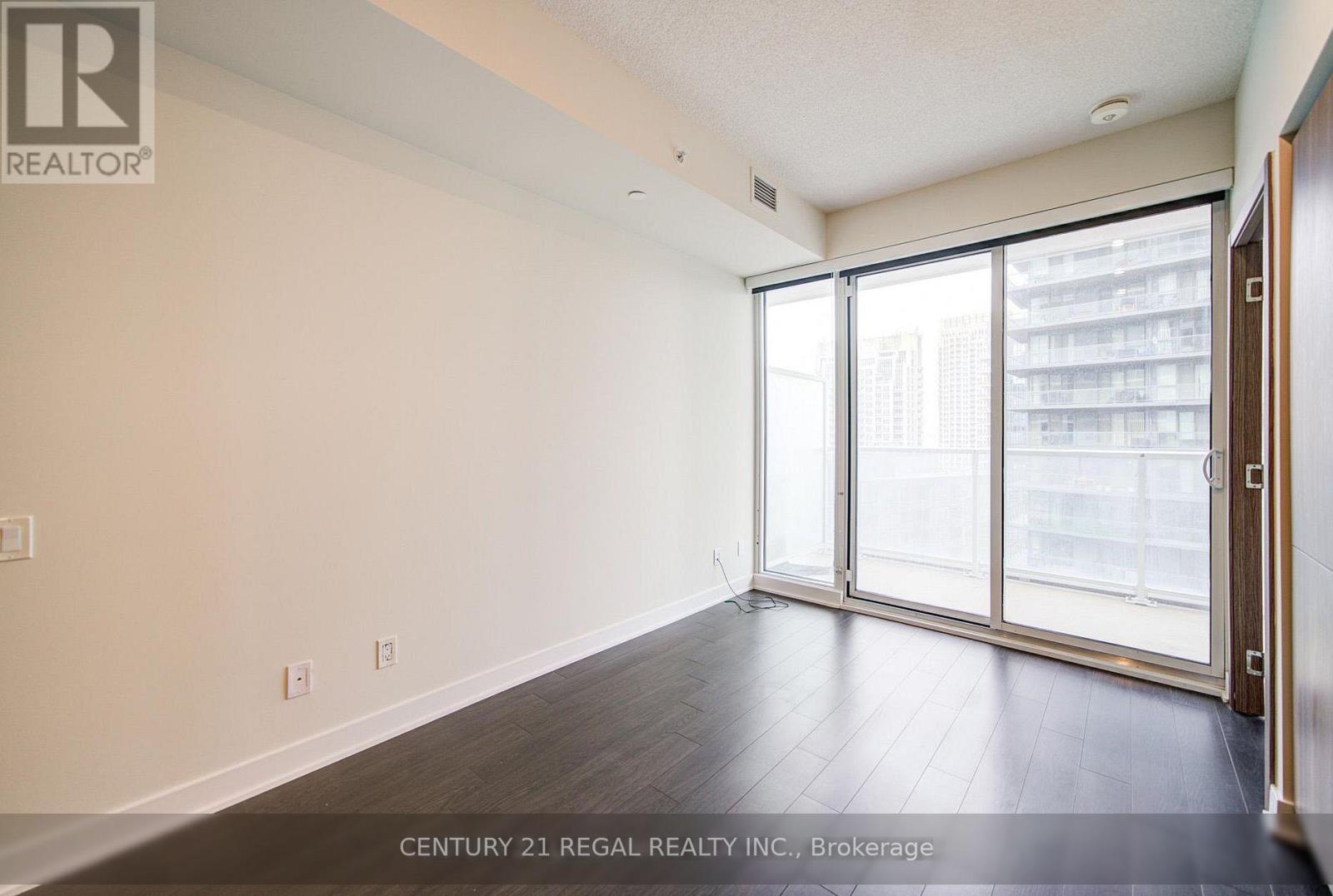 2102 - 19 Bathurst Street, Toronto, Ontario  M5V 0N2 - Photo 5 - C13164036
