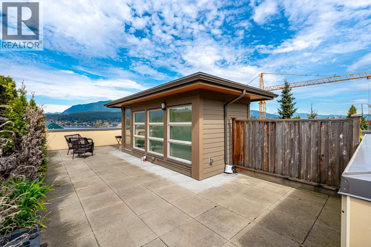2316 St. Andrews Street, Port Moody, British Columbia  V3H 2A8 - Photo 3 - R3126941