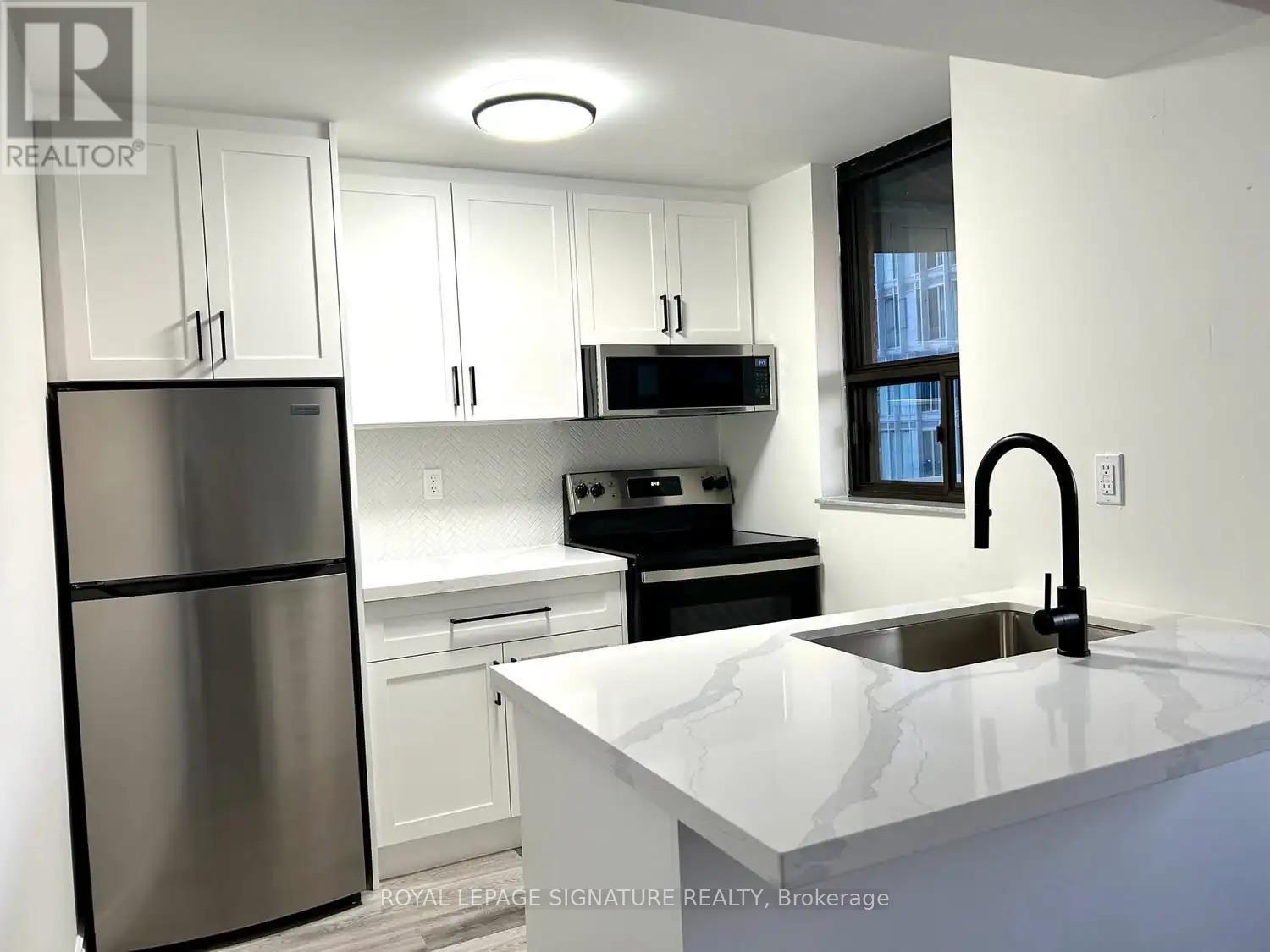 641 - 53 Mccaul Street, Toronto, Ontario  M5T 2W9 - Photo 3 - C13160598