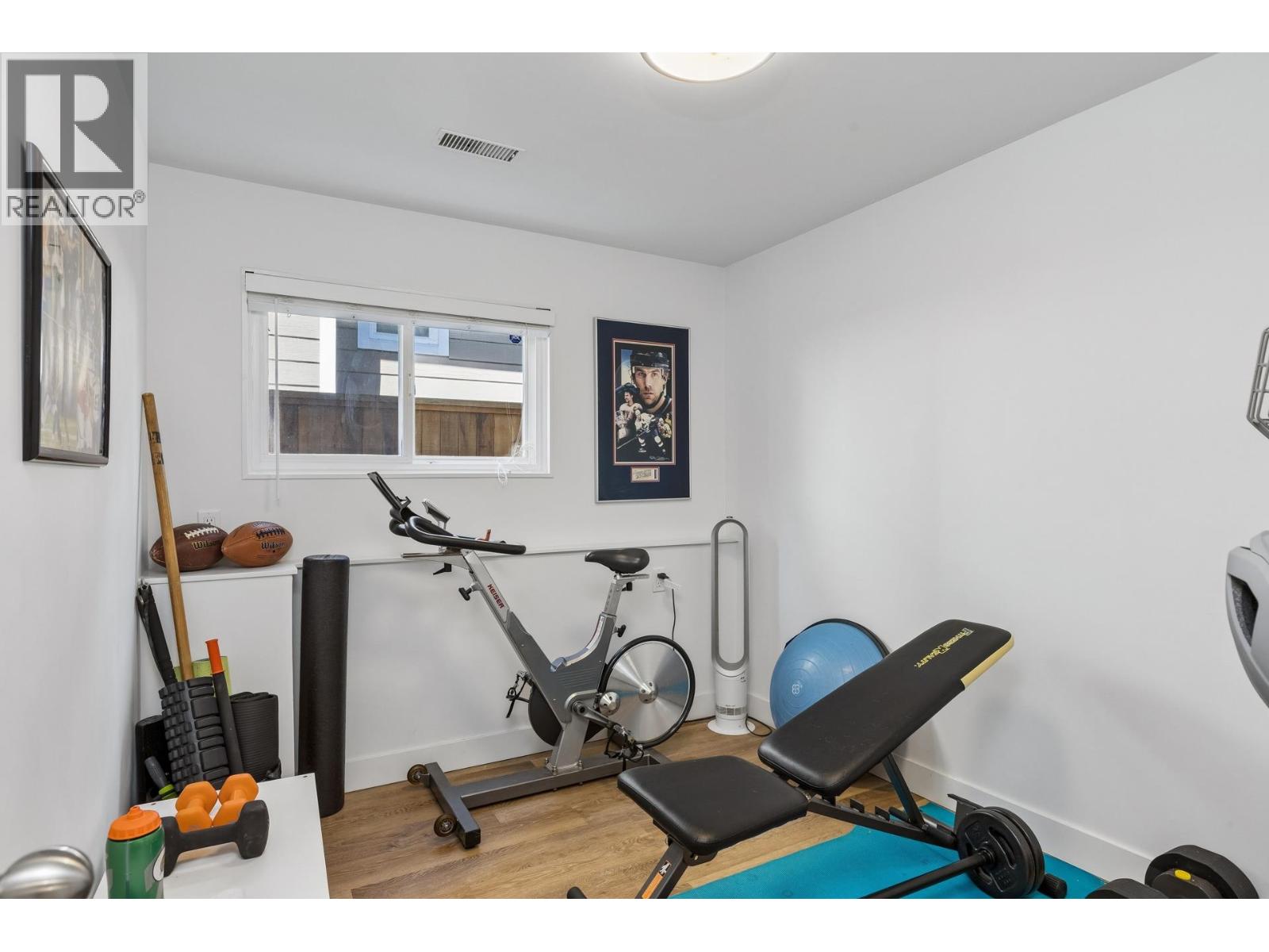 316 W 21st Street, North Vancouver, British Columbia  V7M 1Z5 - Photo 32 - R3126978