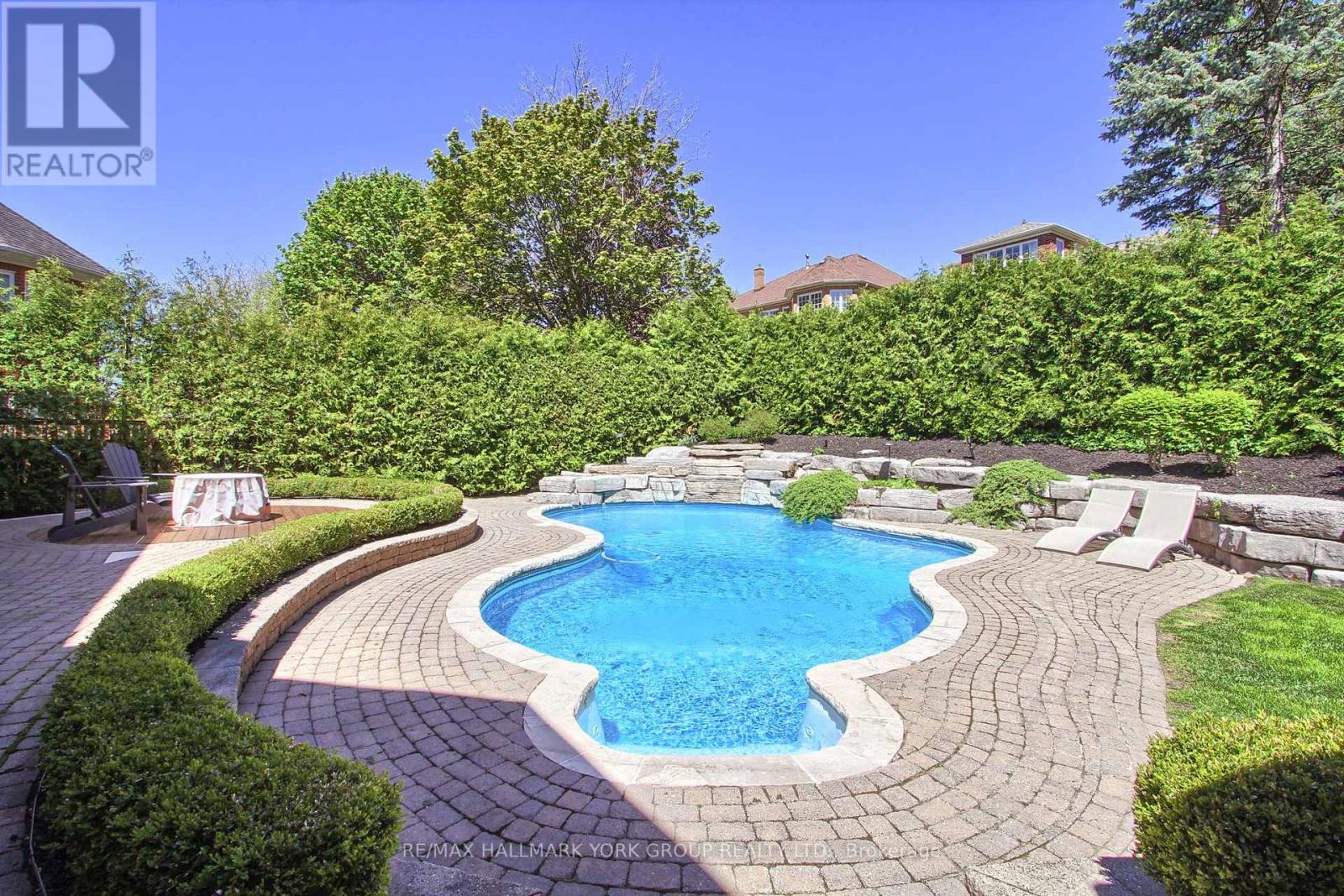 953 Damascus Court, Newmarket, Ontario  L3X 1L2 - Photo 33 - N13164038