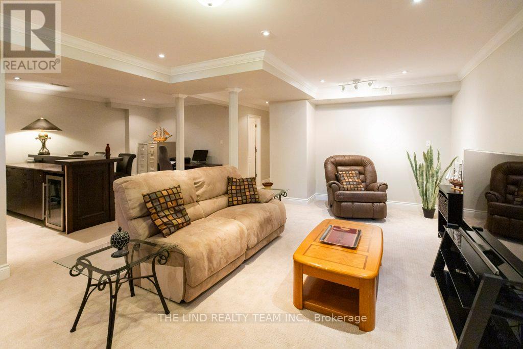 59 Stonecliffe Crescent, Aurora, Ontario  L4G 7Z7 - Photo 45 - N13164050