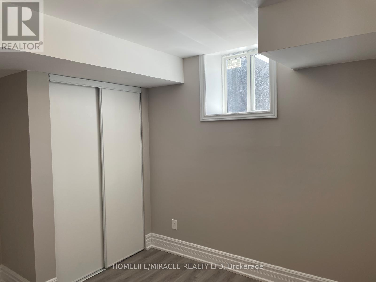 22 Boone Crescent, Vaughan, Ontario  L4H 4V1 - Photo 11 - N13164070