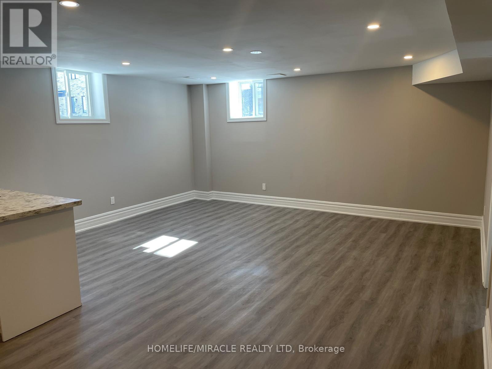 22 Boone Crescent, Vaughan, Ontario  L4H 4V1 - Photo 2 - N13164070