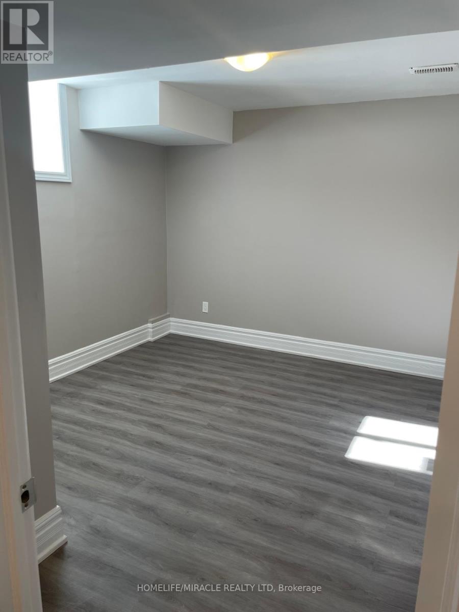22 Boone Crescent, Vaughan, Ontario  L4H 4V1 - Photo 4 - N13164070