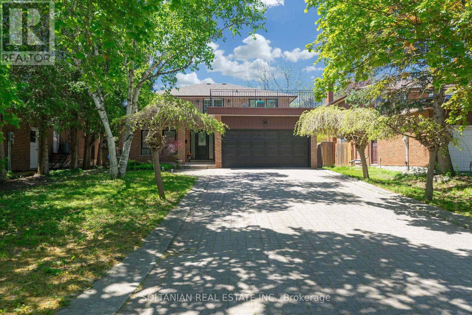 12 Dorian Place, Vaughan, Ontario  L4J 2M3 - Photo 2 - N13164086