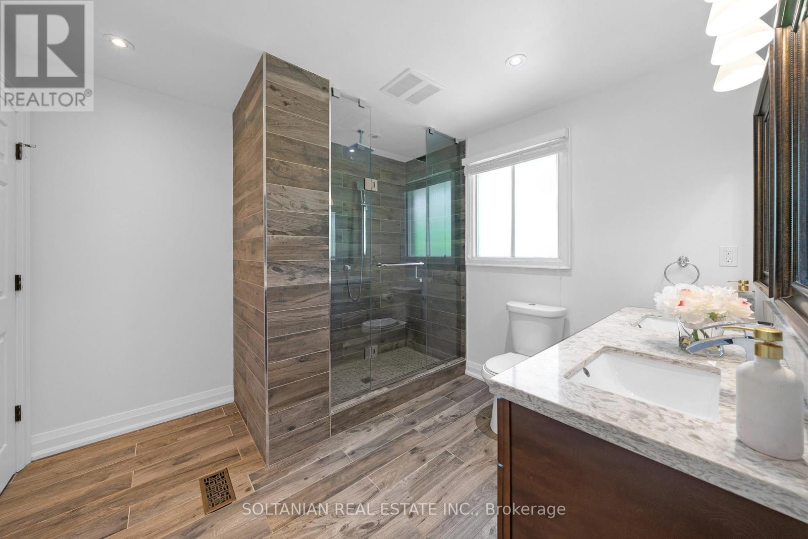 12 Dorian Place, Vaughan, Ontario  L4J 2M3 - Photo 22 - N13164086