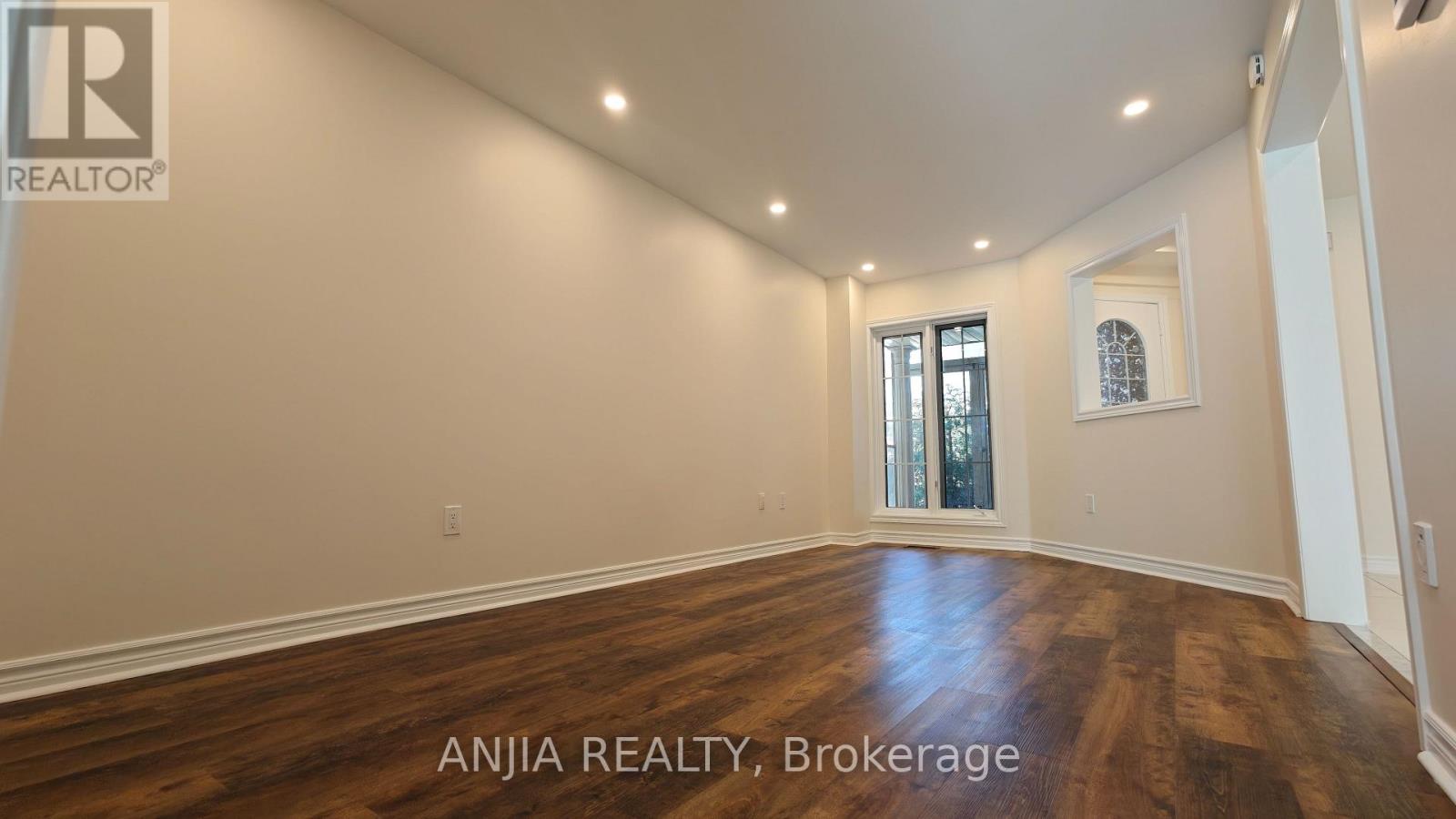 76 Fresno Court, Markham, Ontario  L3R 0T7 - Photo 6 - N13164102