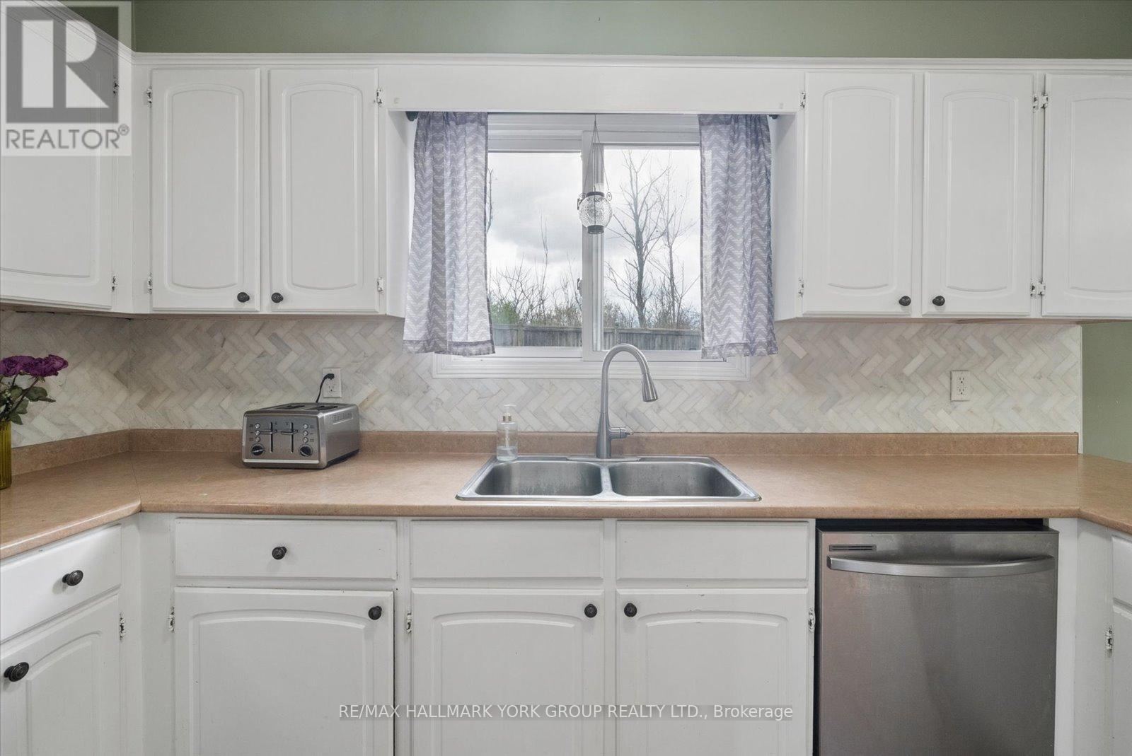 41 Laurentian Lane, Orillia, Ontario  L3V 7N8 - Photo 16 - S13164076