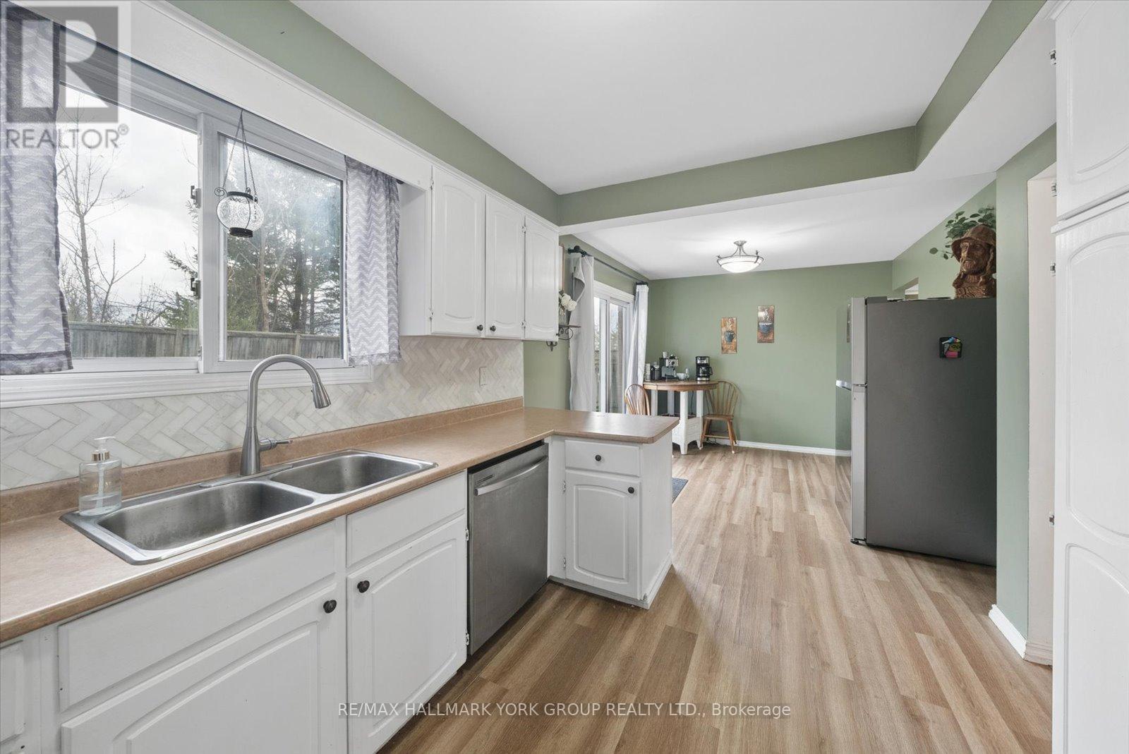41 Laurentian Lane, Orillia, Ontario  L3V 7N8 - Photo 17 - S13164076