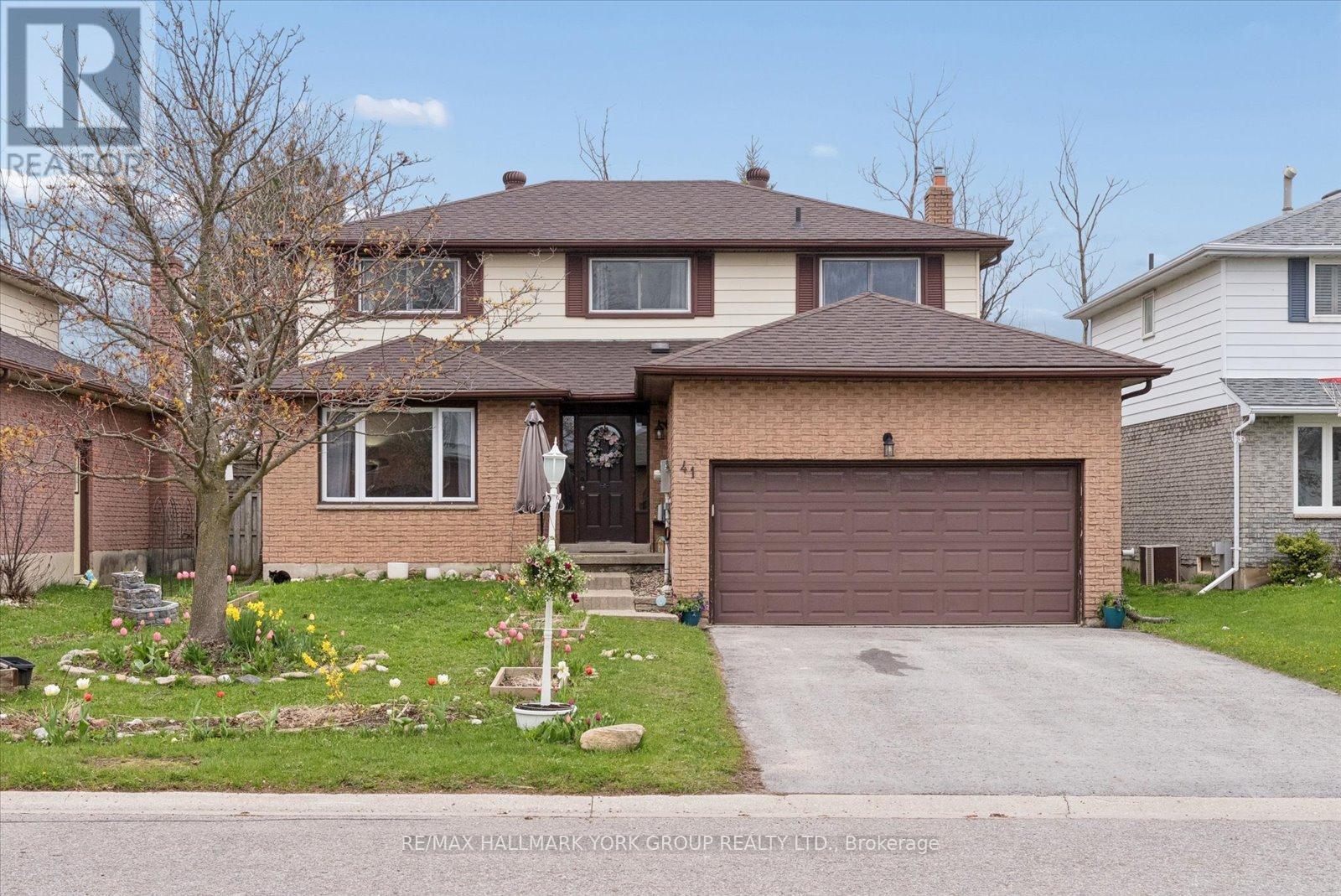 41 Laurentian Lane, Orillia, Ontario  L3V 7N8 - Photo 4 - S13164076