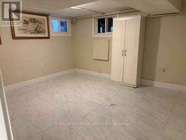 Main+bs - 1320 Dundas Street, Toronto, Ontario  M4M 1S6 - Photo 11 - E13161926