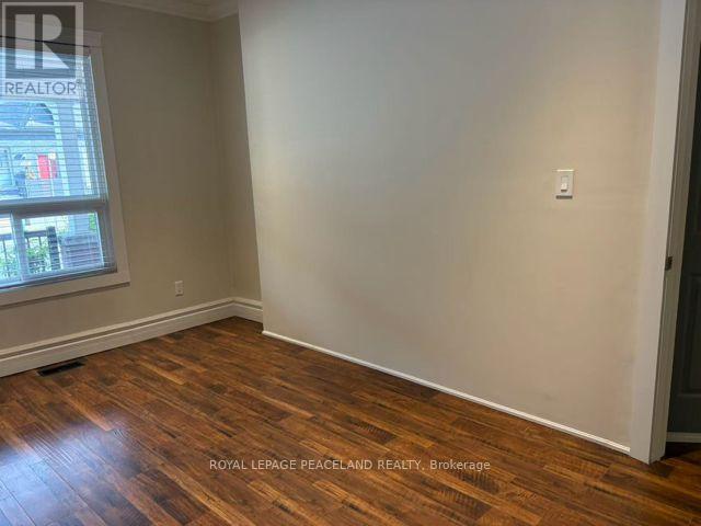 Main+bs - 1320 Dundas Street, Toronto, Ontario  M4M 1S6 - Photo 6 - E13161926