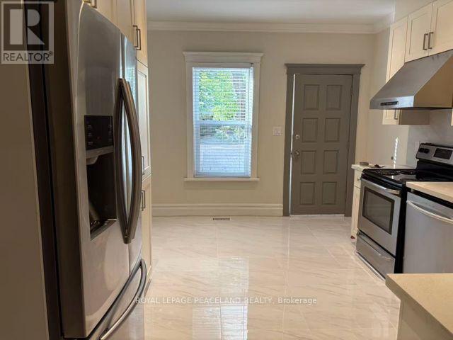 Main+bs - 1320 Dundas Street, Toronto, Ontario  M4M 1S6 - Photo 4 - E13161926