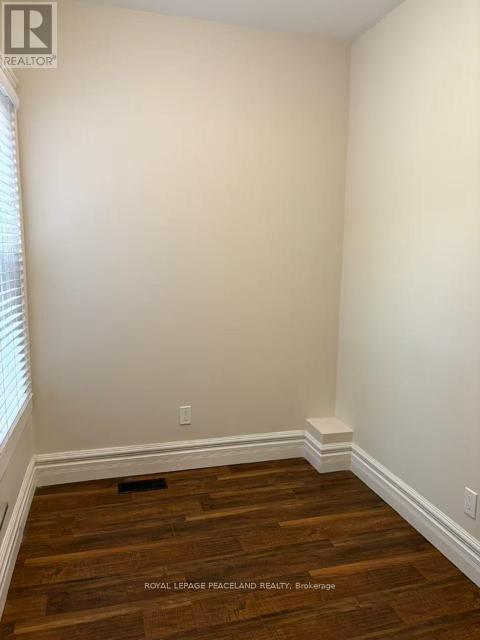 Main+bs - 1320 Dundas Street, Toronto, Ontario  M4M 1S6 - Photo 7 - E13161926