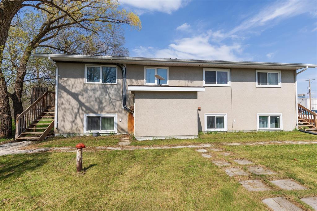 42 Arena Road, Ste Anne, Manitoba  R5H 1J2 - Photo 5 - 202611459