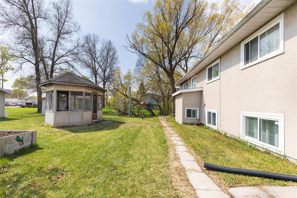 42 Arena Road, Ste Anne, Manitoba  R5H 1J2 - Photo 7 - 202611459