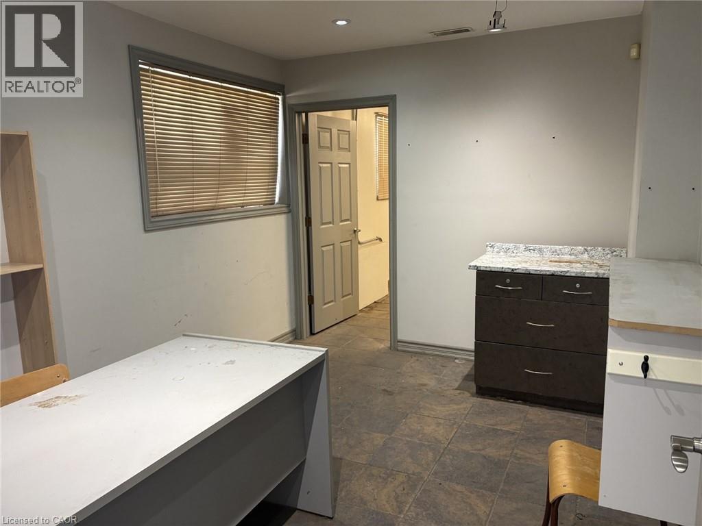 10 Pinelands Avenue Unit# 3, Stoney Creek, Ontario  L8E 3A5 - Photo 7 - 40832716