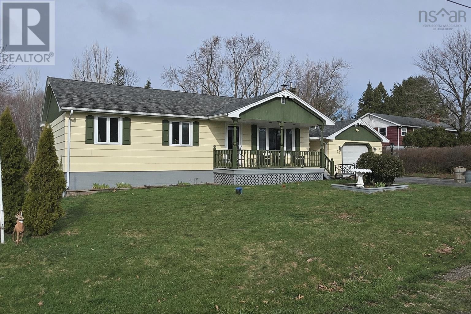 33 Henshaw Drive, Upper Dyke, Nova Scotia