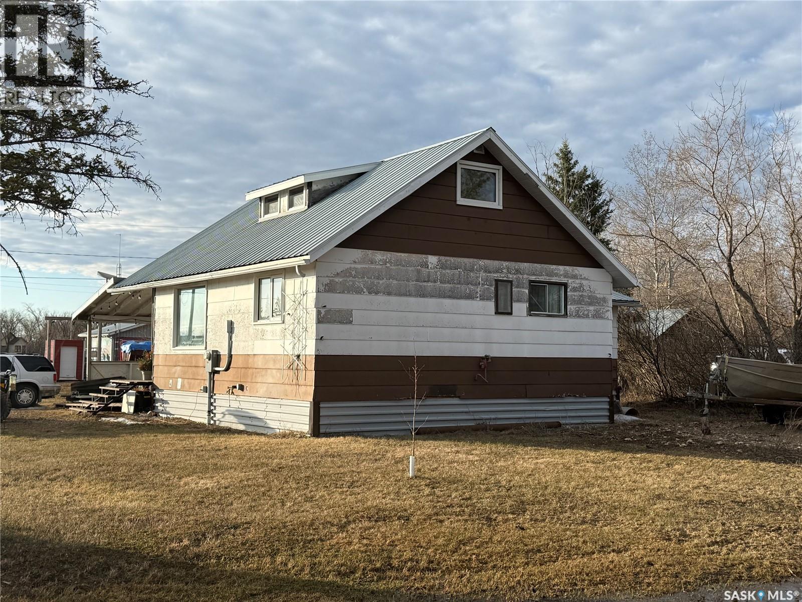 731 W 1st STREET, Weekes, Saskatchewan