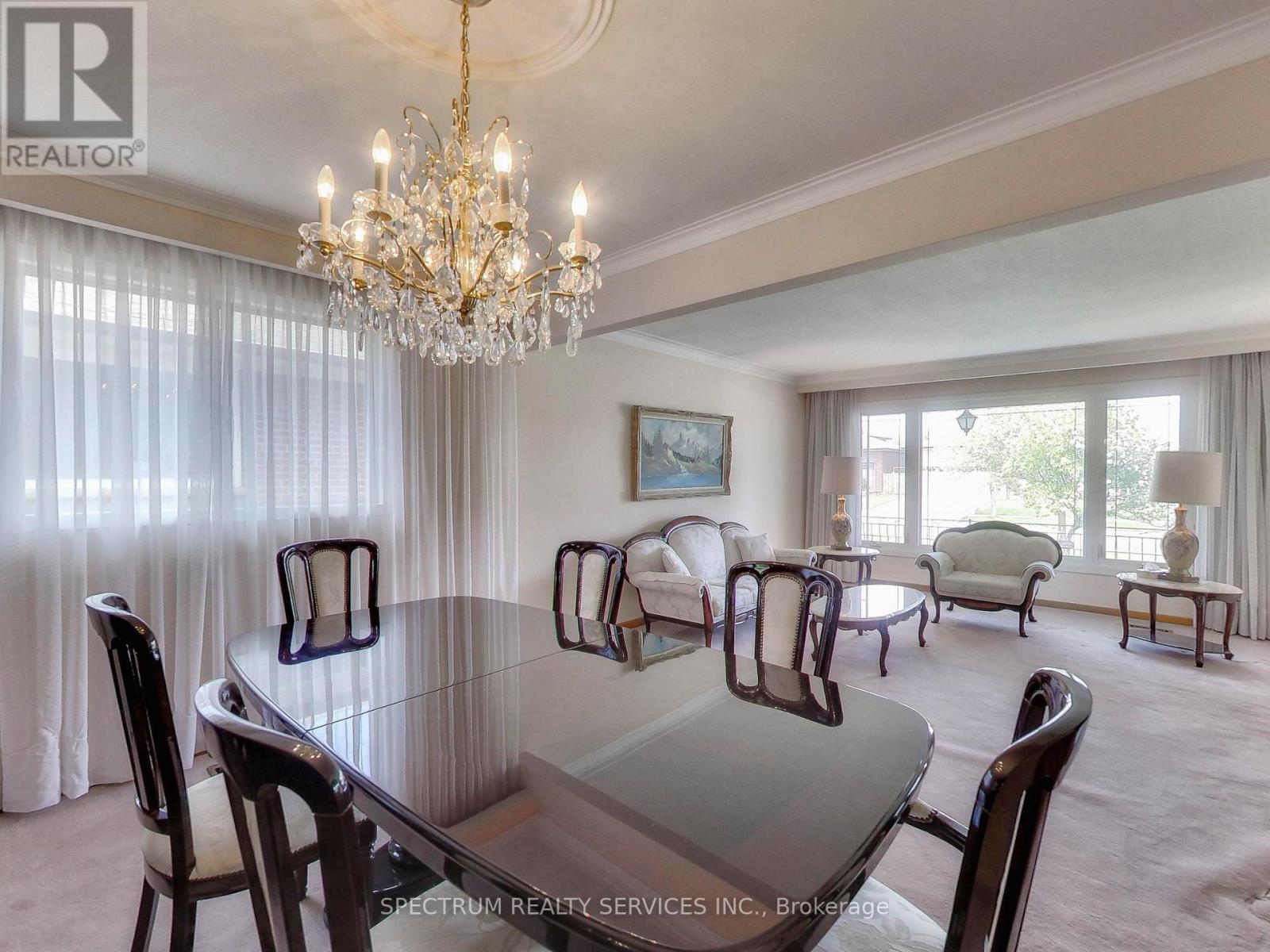 56 Blacksmith Crescent, Toronto, Ontario  M3N 1V4 - Photo 11 - W13164072