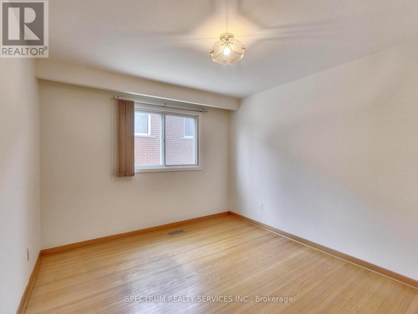 56 Blacksmith Crescent, Toronto, Ontario  M3N 1V4 - Photo 26 - W13164072