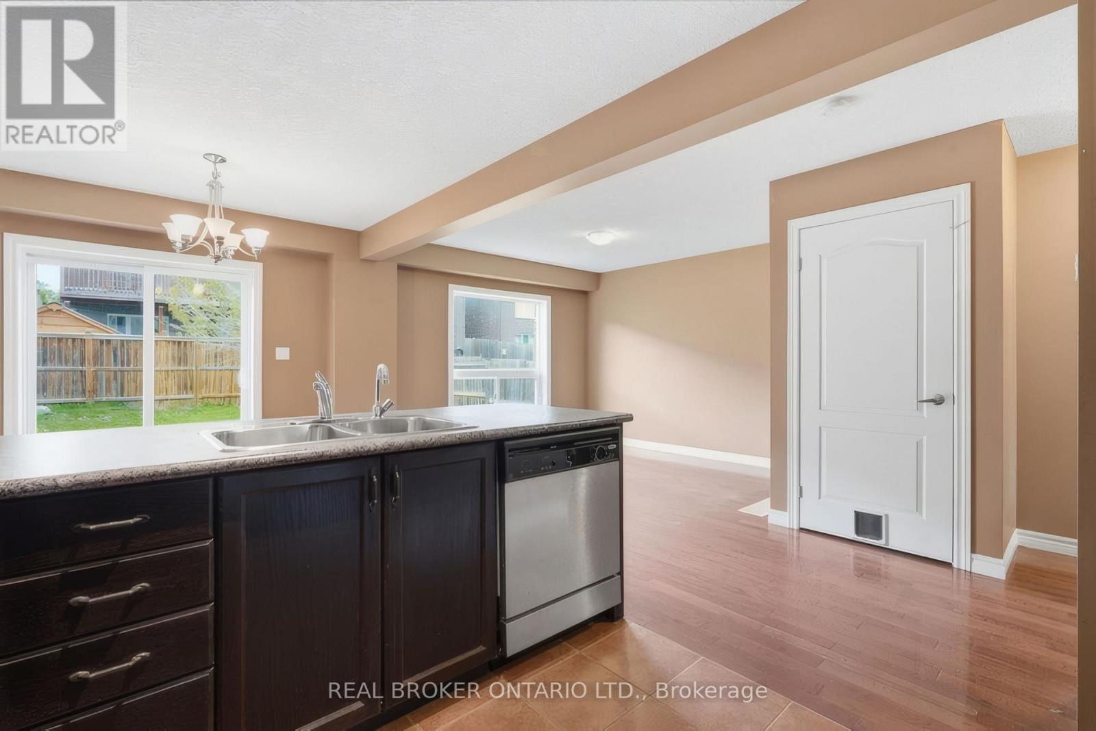 1047 Marquette Drive, Woodstock, Ontario  N4V 0A9 - Photo 15 - X13164056