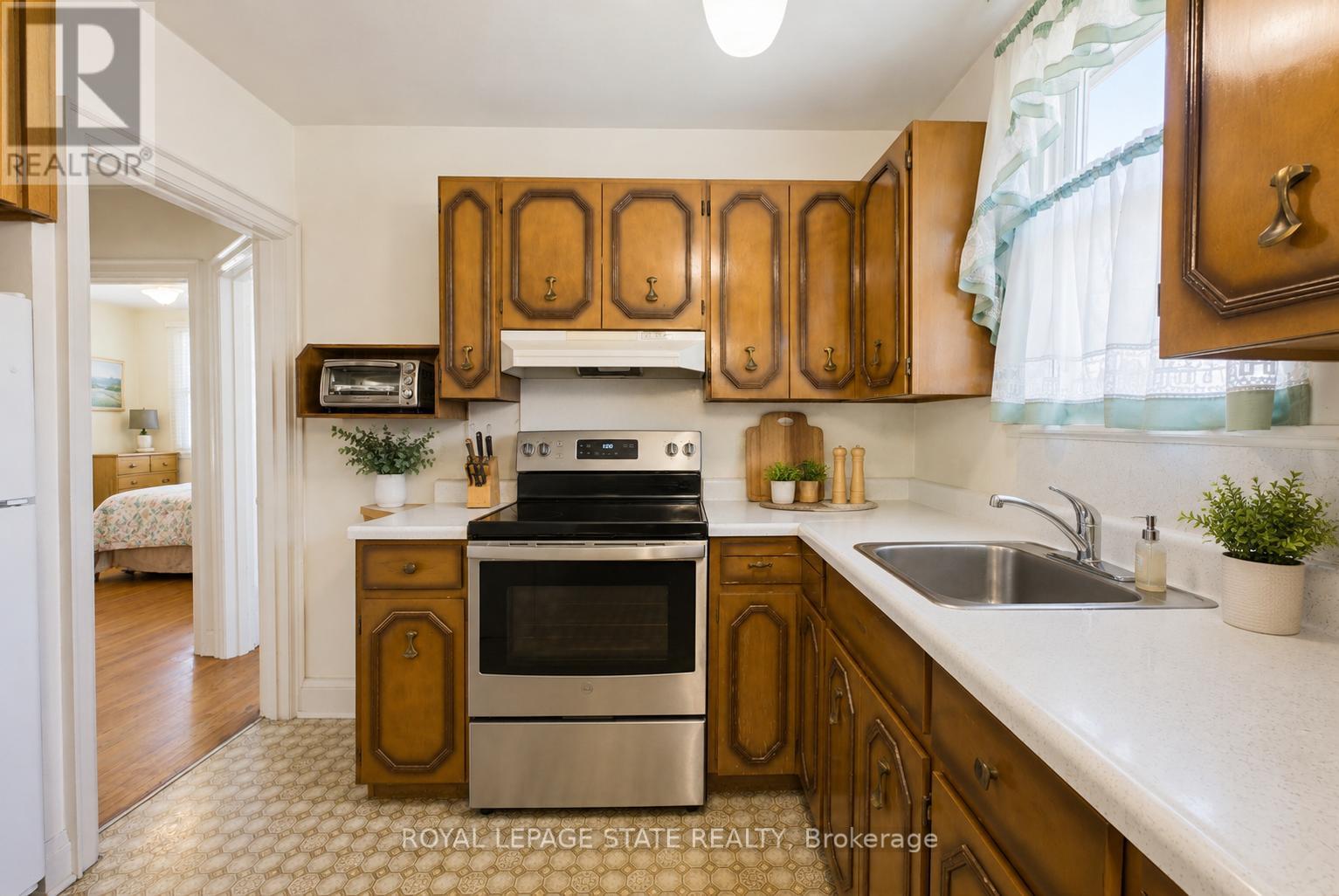257 West 2nd Street, Hamilton, Ontario  L9C 3G6 - Photo 13 - X13164104