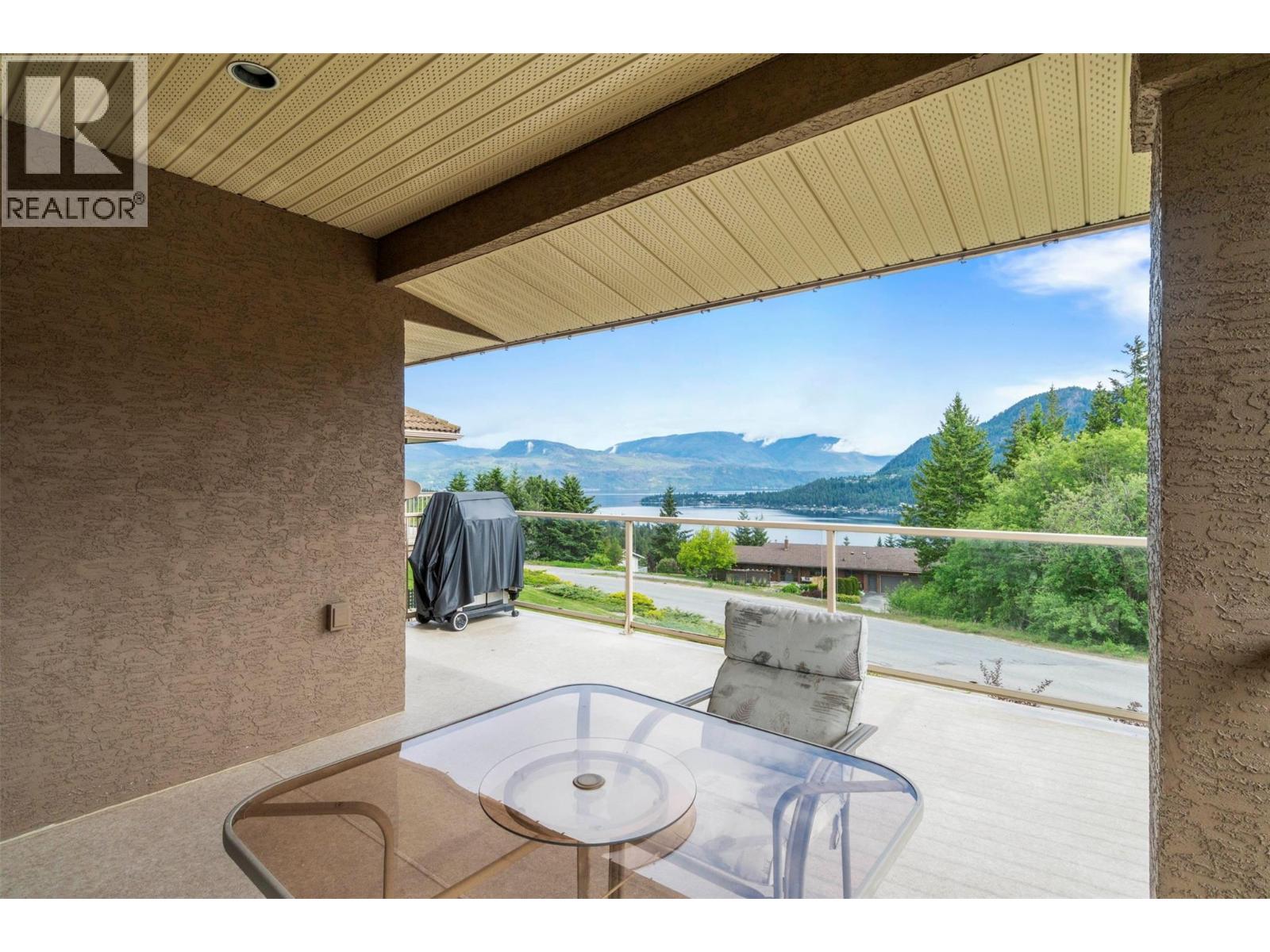 2550 Golf Course Drive Unit# 24, Blind Bay, British Columbia V0E 1H1 - Photo 24 - 10387926