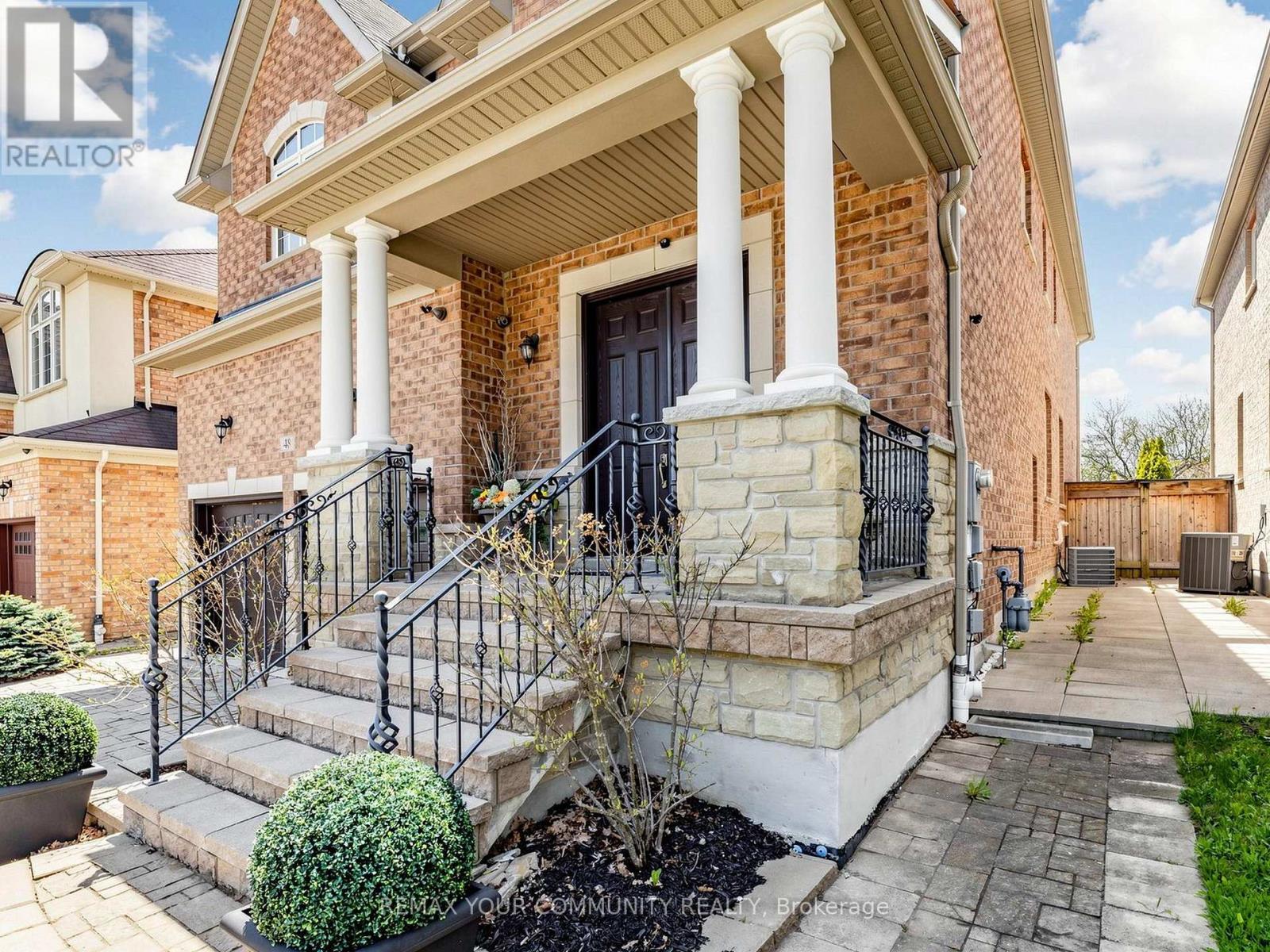 48 Lady Angela Lane, Vaughan, Ontario  L6A 4S7 - Photo 2 - N13159058