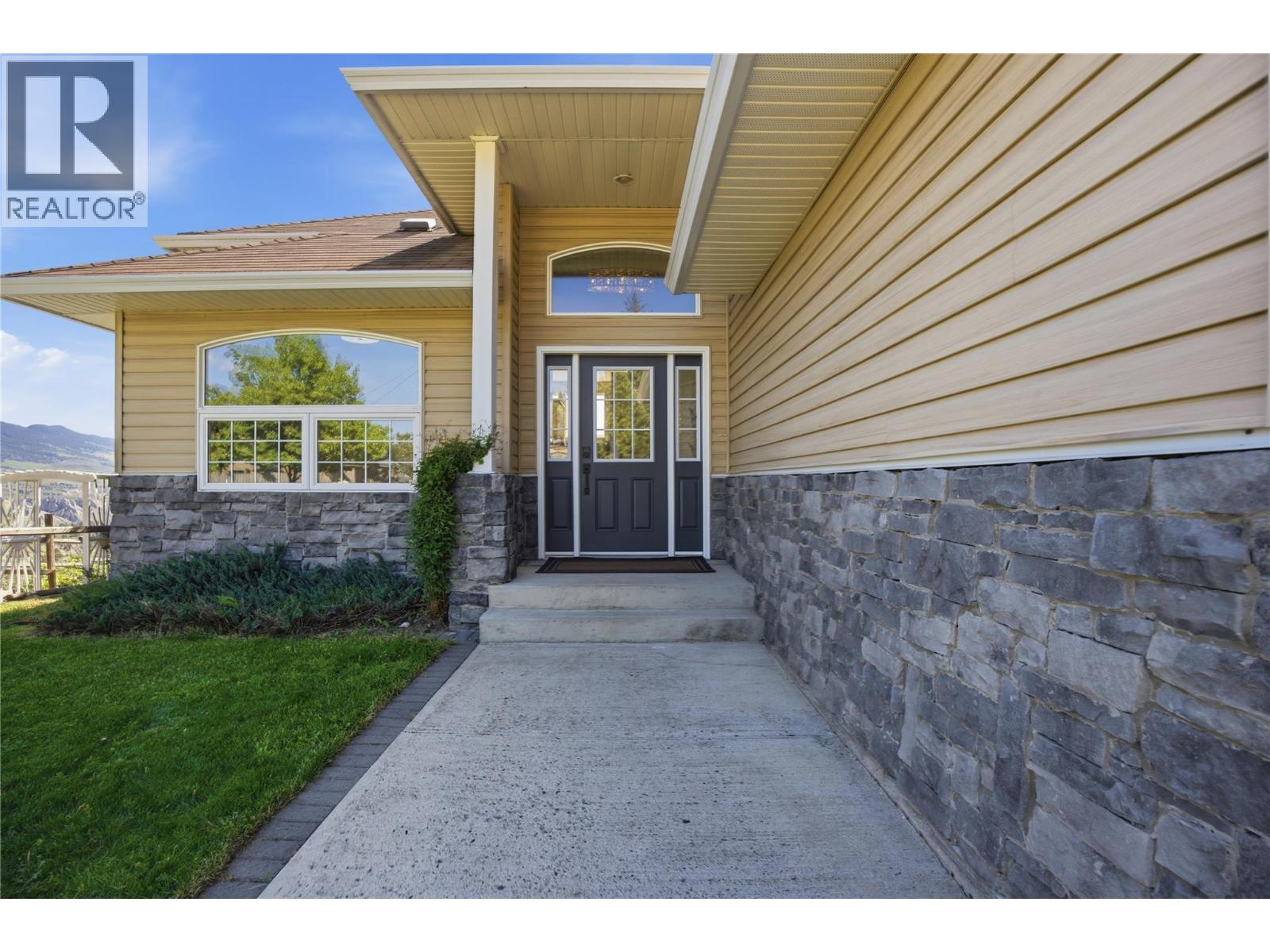 4724 Uplands Drive, Kamloops, British Columbia  V2C 6S9 - Photo 8 - 10386992