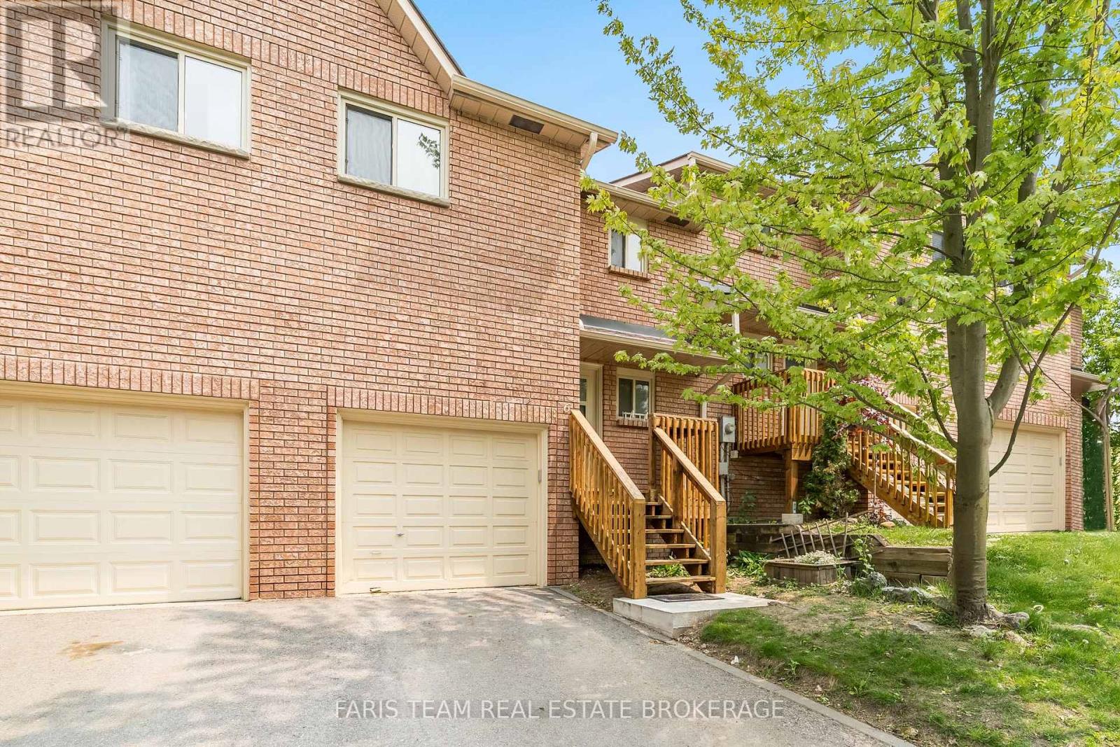 6 PHEASANT TRAIL, Barrie, Ontario