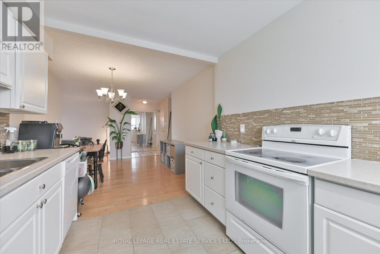 801 - 355 Rathburn Road E, Mississauga, Ontario  L4Z 1H4 - Photo 15 - W12867150