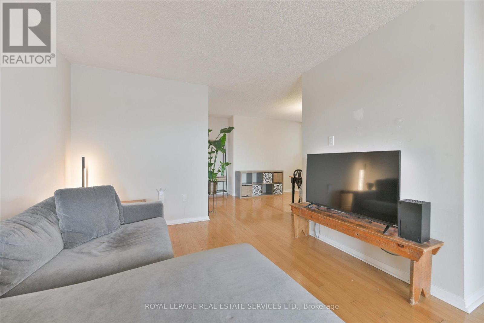 801 - 355 Rathburn Road E, Mississauga, Ontario  L4Z 1H4 - Photo 10 - W12867150