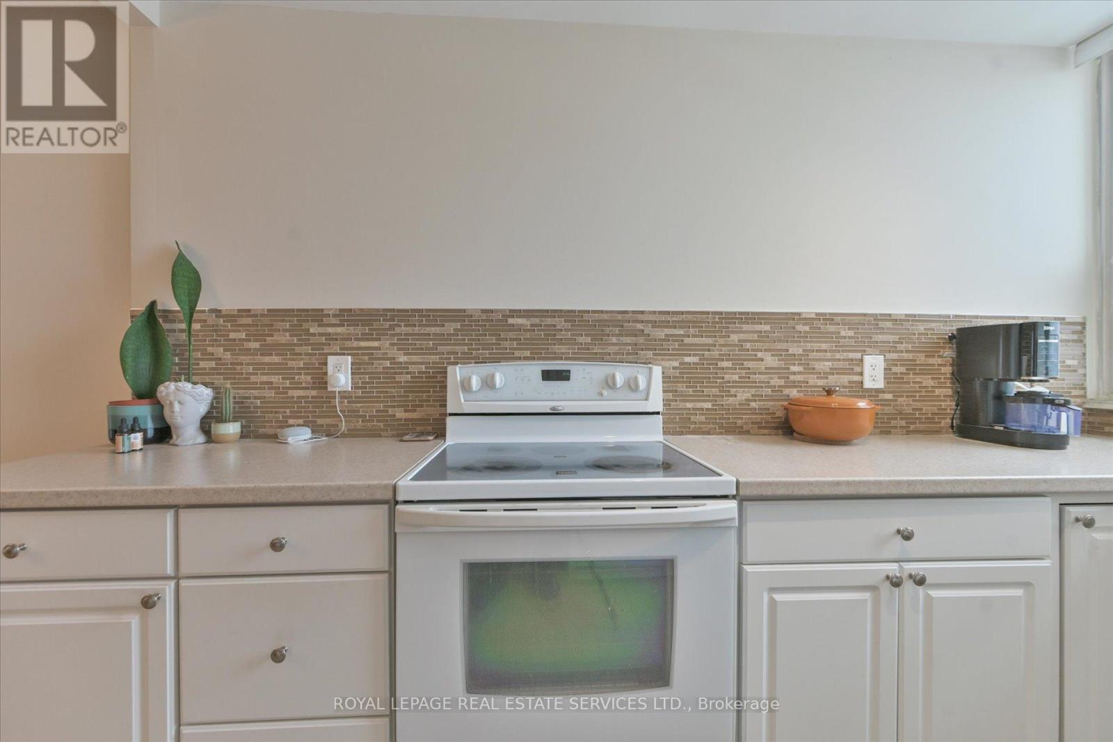 801 - 355 Rathburn Road E, Mississauga, Ontario  L4Z 1H4 - Photo 17 - W12867150