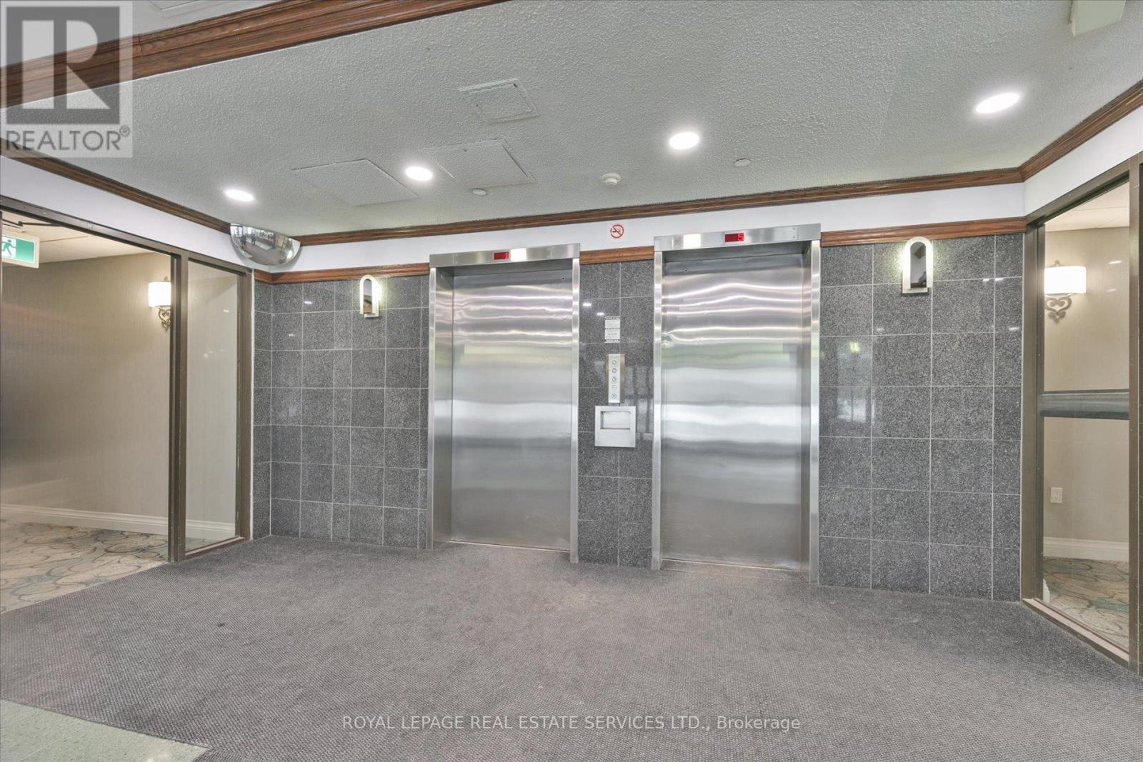 801 - 355 Rathburn Road E, Mississauga, Ontario  L4Z 1H4 - Photo 3 - W12867150