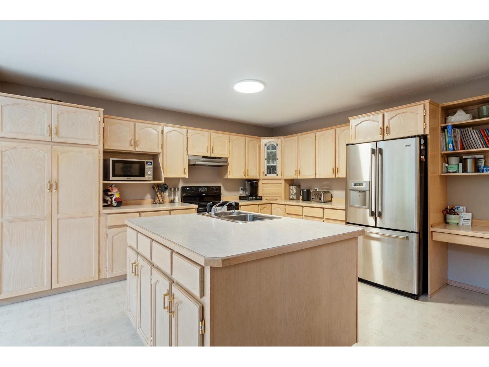 6202 189 Street, Surrey, British Columbia  V3S 7T7 - Photo 14 - R3103520