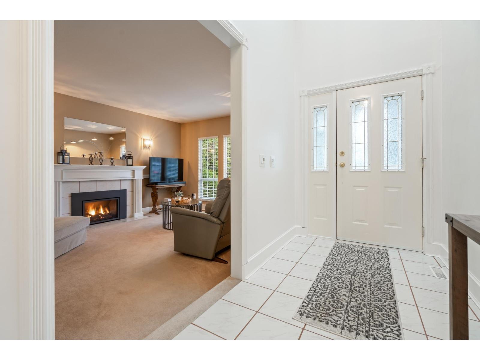 6202 189 Street, Surrey, British Columbia  V3S 7T7 - Photo 4 - R3103520
