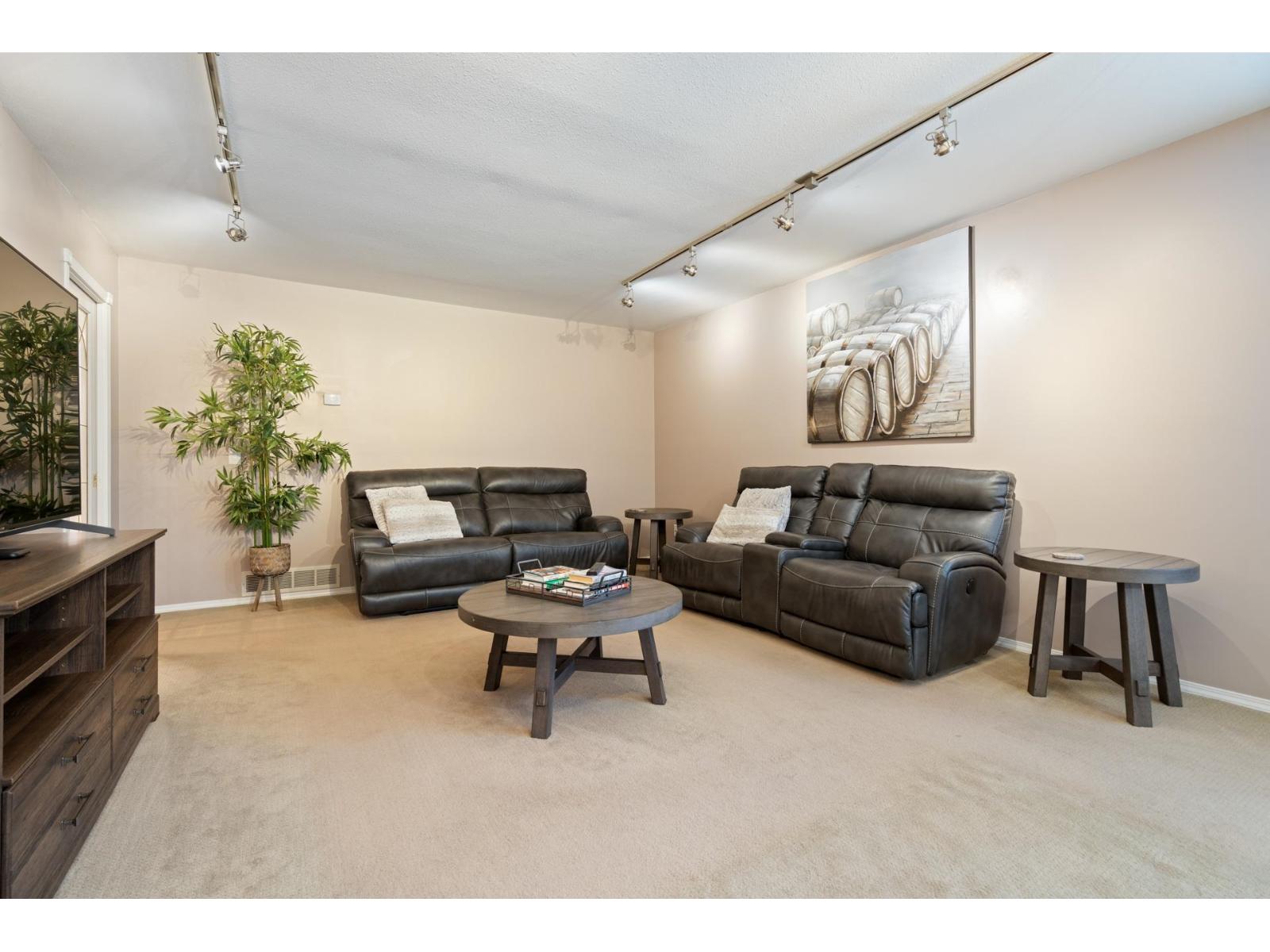 6202 189 Street, Surrey, British Columbia  V3S 7T7 - Photo 23 - R3103520
