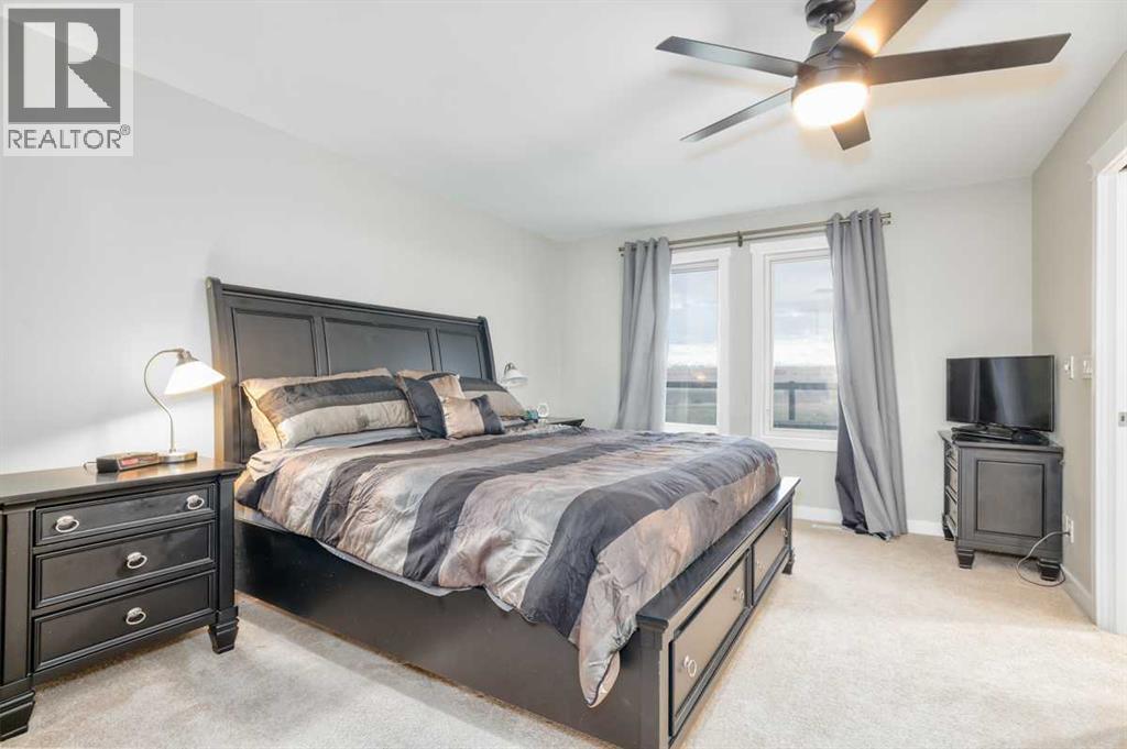 228 Wood Valley Bay SW, Calgary, Alberta  T2W 5Y4 - Photo 22 - A2309086