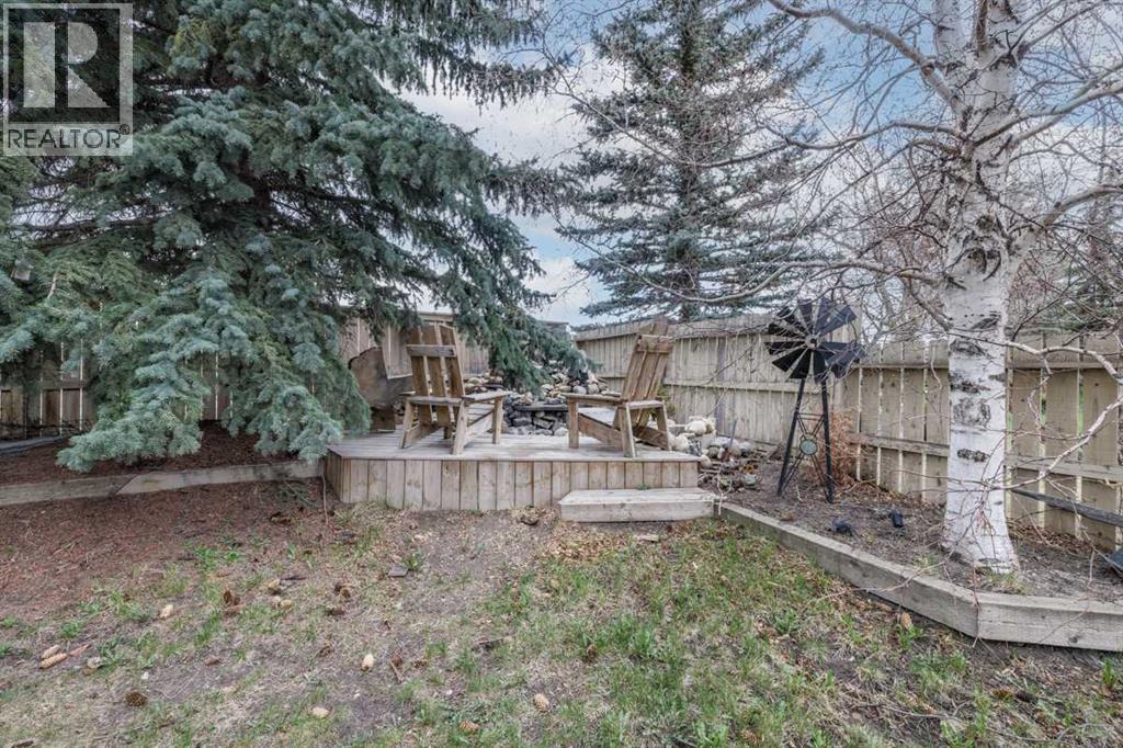 228 Wood Valley Bay SW, Calgary, Alberta  T2W 5Y4 - Photo 42 - A2309086