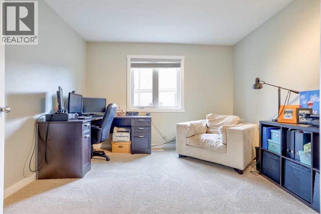 228 Wood Valley Bay SW, Calgary, Alberta  T2W 5Y4 - Photo 19 - A2309086