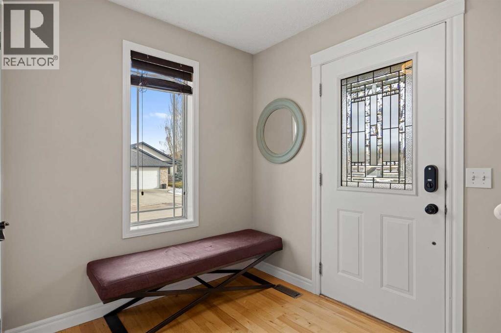 164 West Lakeview Circle, Chestermere, Alberta  T1X 1H7 - Photo 6 - A2309516