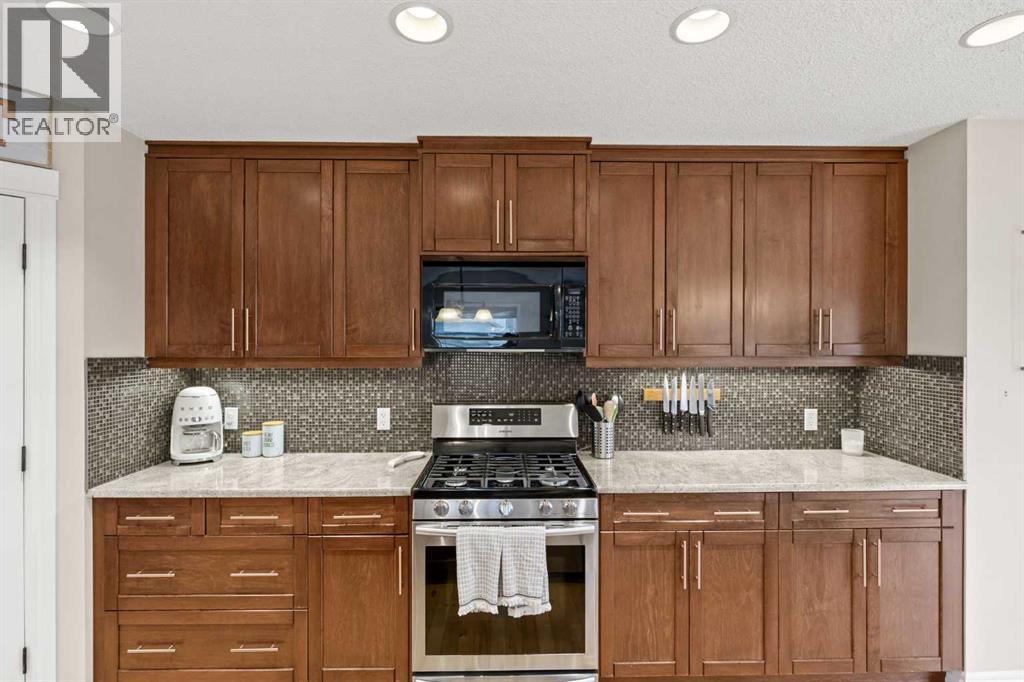 164 West Lakeview Circle, Chestermere, Alberta  T1X 1H7 - Photo 16 - A2309516