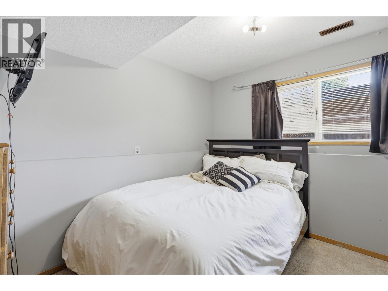 691 Richmond Avenue, Kamloops, British Columbia  V2B 1T4 - Photo 44 - 10388351