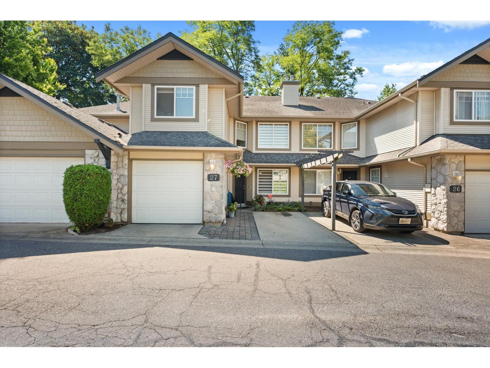 27 8888 151 Street, Surrey, British Columbia  V3R 0Z9 - Photo 1 - R3125038