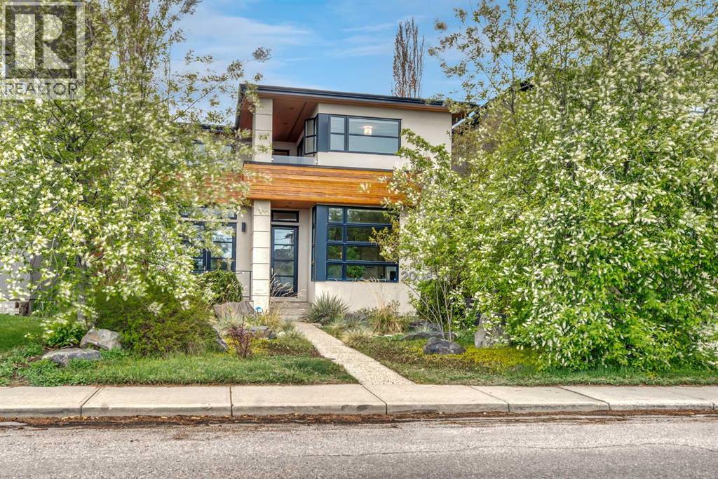 2008 38 Avenue SW, Calgary, Alberta