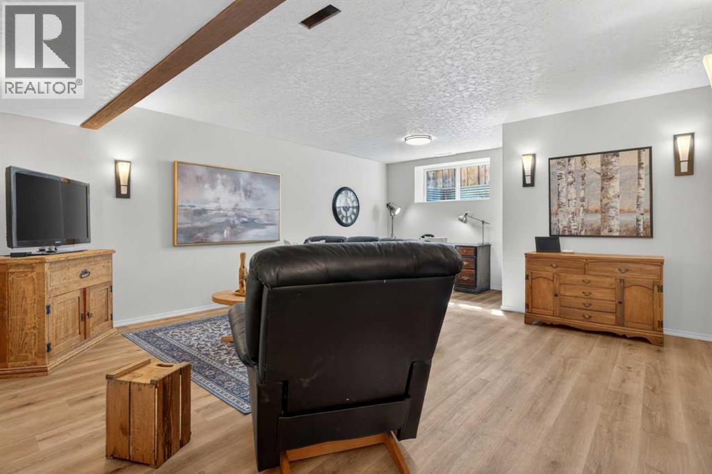 283 Willow Ridge Manor, Diamond Valley, Alberta  T0L 0H0 - Photo 30 - A2313366