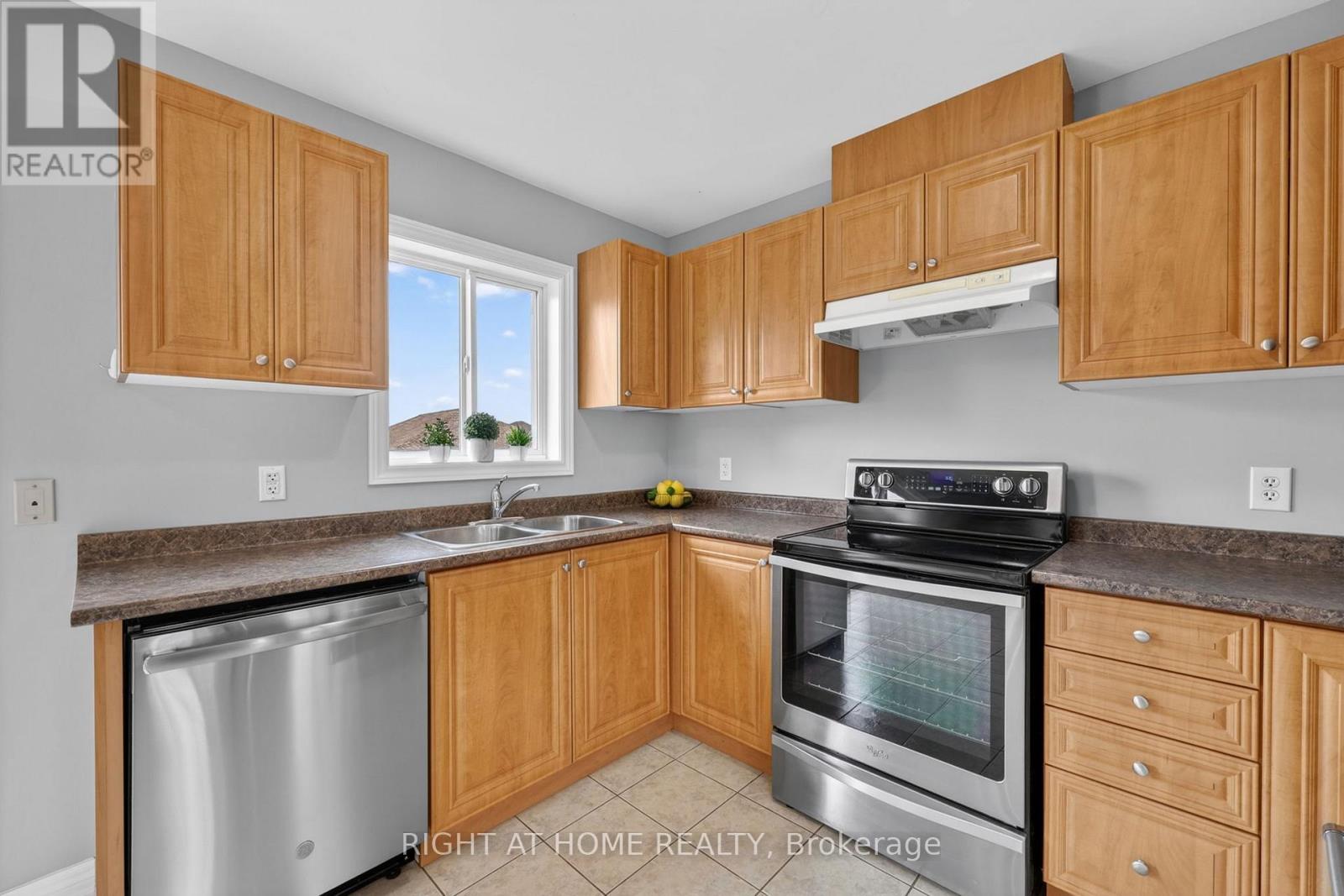 84 - 800 West Ridge Boulevard, Orillia, Ontario L3V 0A1 - Photo 6 - S13160820